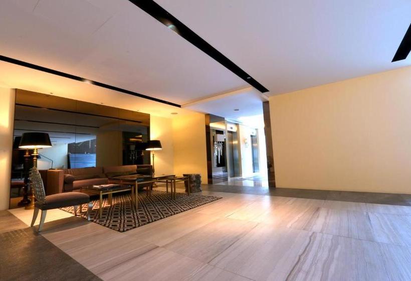 בית מלון כפרי Siglo Suites @ The Acqua Private Residences