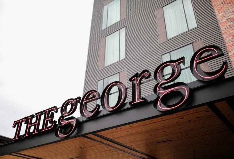 호텔 The George