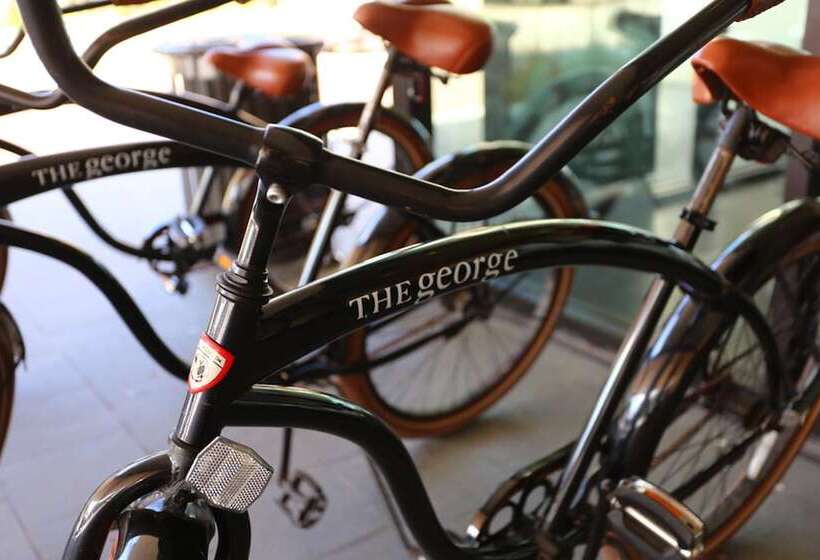 호텔 The George