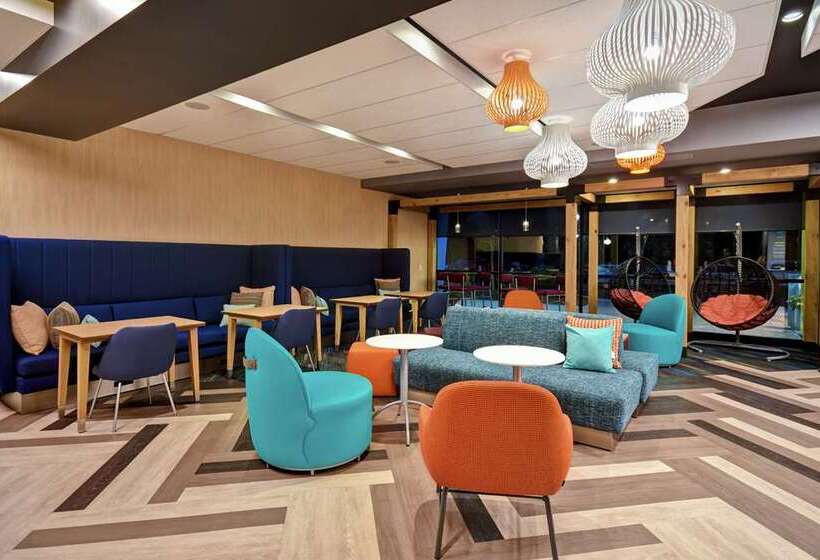 Отель Tru By Hilton Sterling Heights Detroit