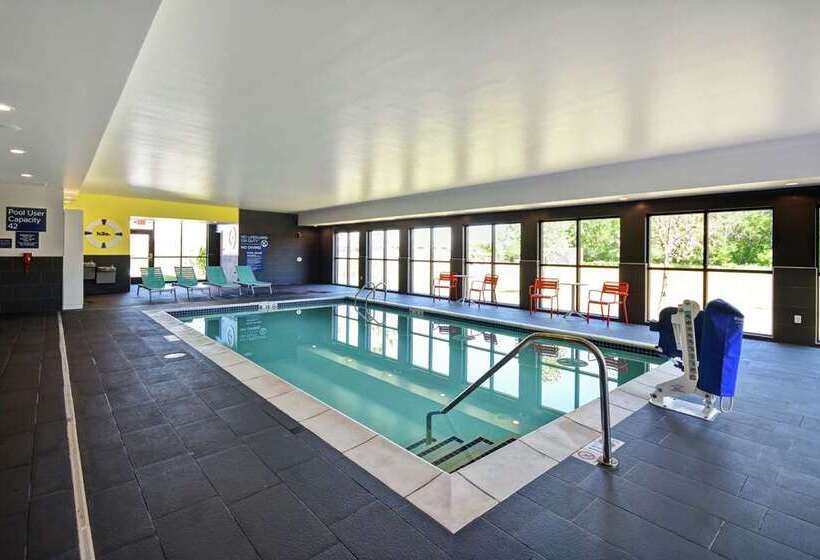 Отель Tru By Hilton Sterling Heights Detroit