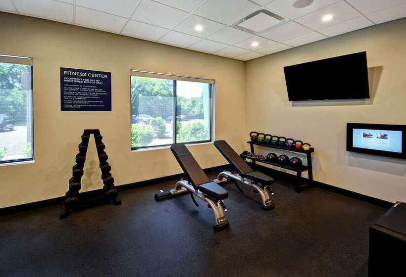 Отель Tru By Hilton Sterling Heights Detroit