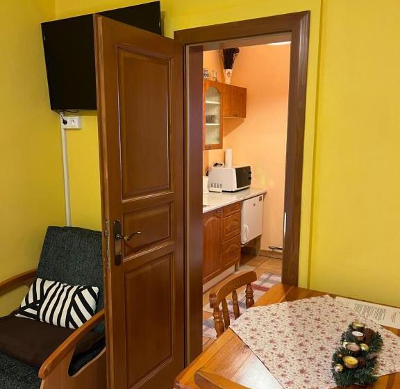 فندق Villa Victoria Penzion