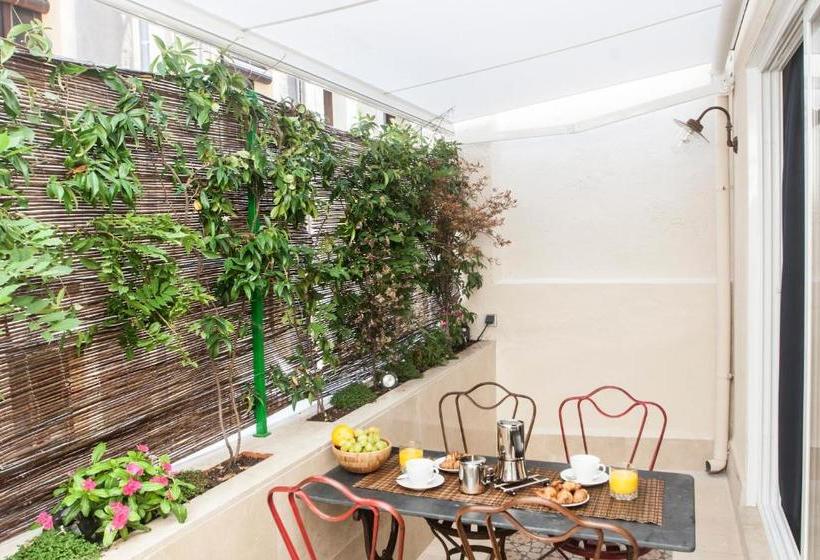 We Town House With Terrace