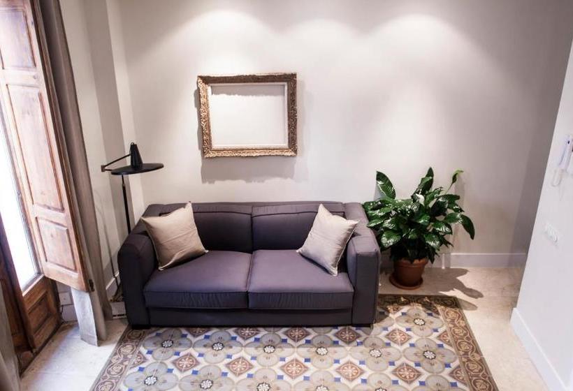 We Town House With Terrace