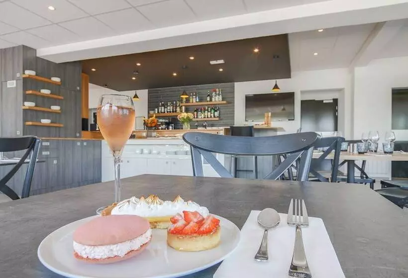 Brit Hotel Reims La Neuvillette