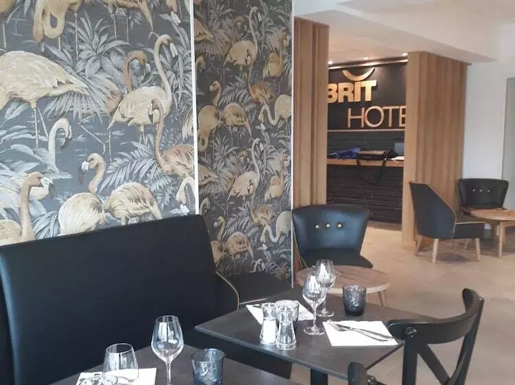 Brit Hotel Reims La Neuvillette