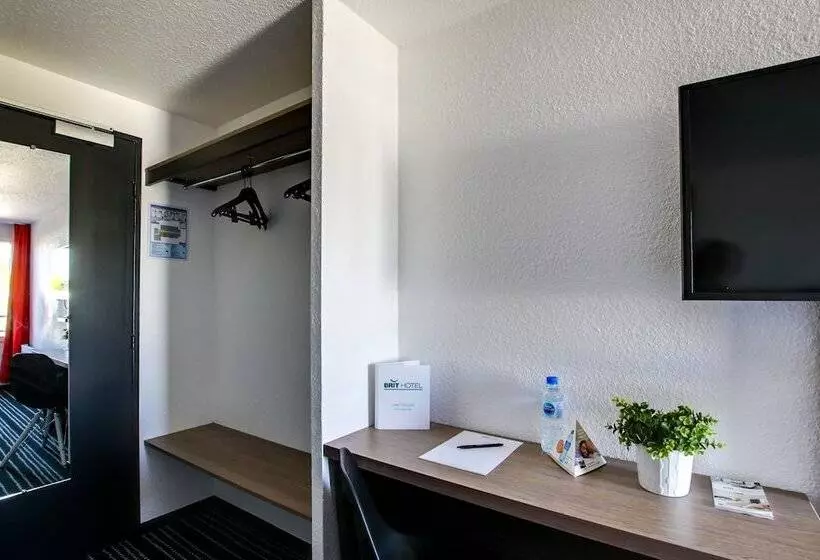 Brit Hotel Reims La Neuvillette