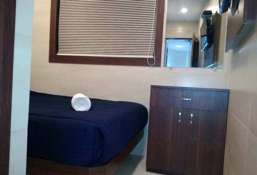 فندق Avenue Residency