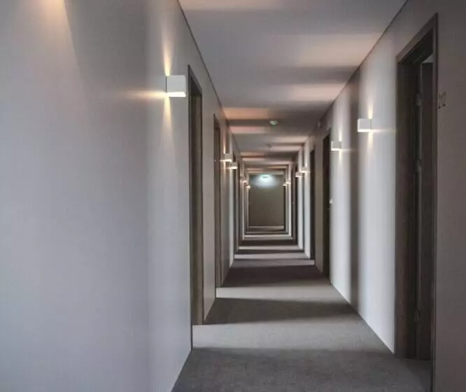 هتل Bella Apartments & Rooms