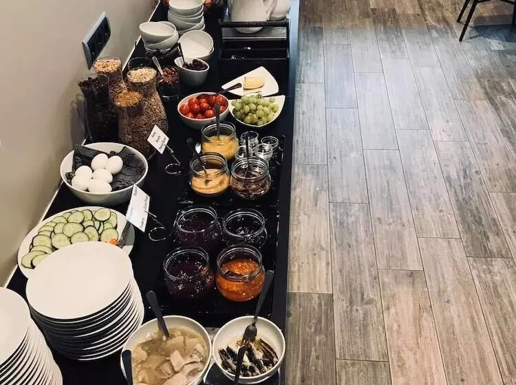 هتل Bella Apartments & Rooms