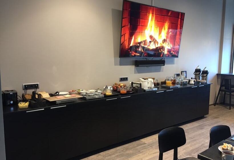 Hotel Bella Apartments & Rooms