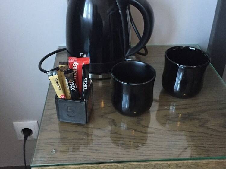 Hotel Bella Apartments & Rooms