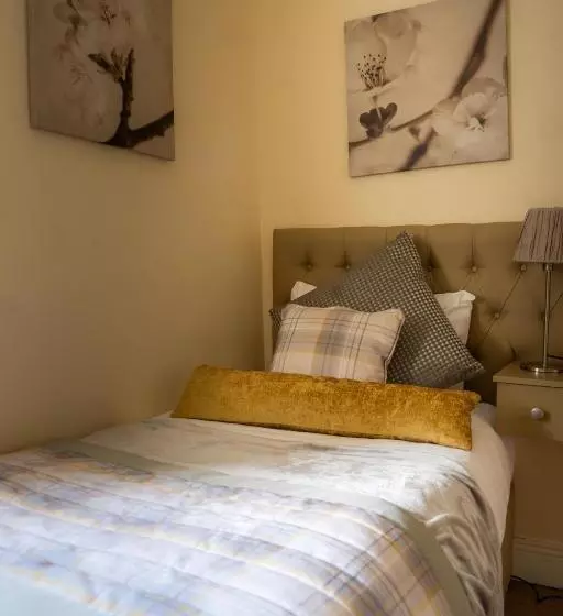 Hotelli Brogans Bar &