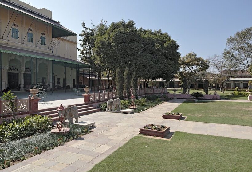 בית מלון כפרי Castle Kanota