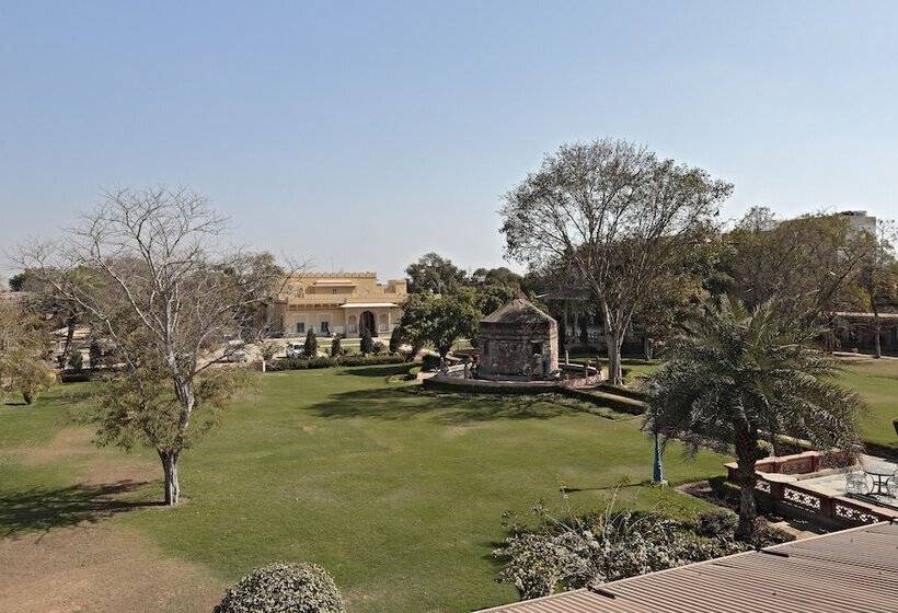 בית מלון כפרי Castle Kanota