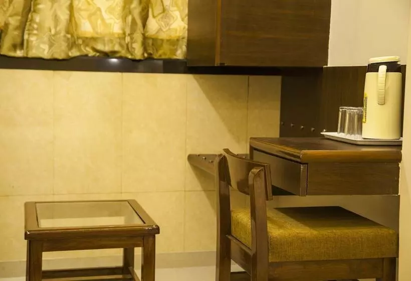 Hotelli City Guest House   Dadar
