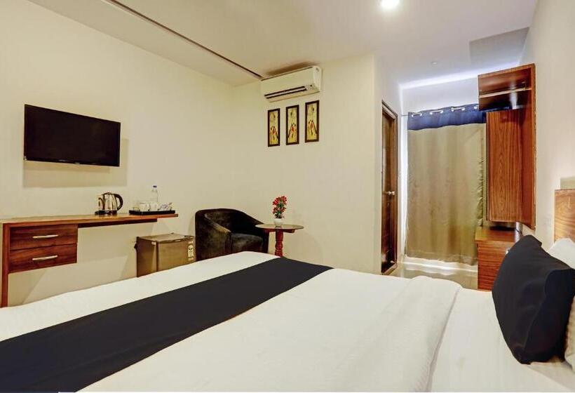 Отель Super Collection O Ssr Royal Suites