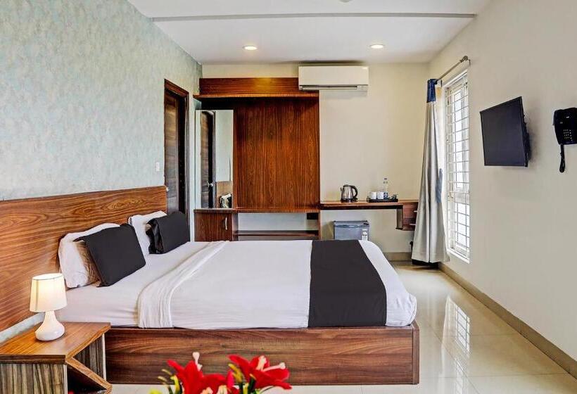 Отель Super Collection O Ssr Royal Suites