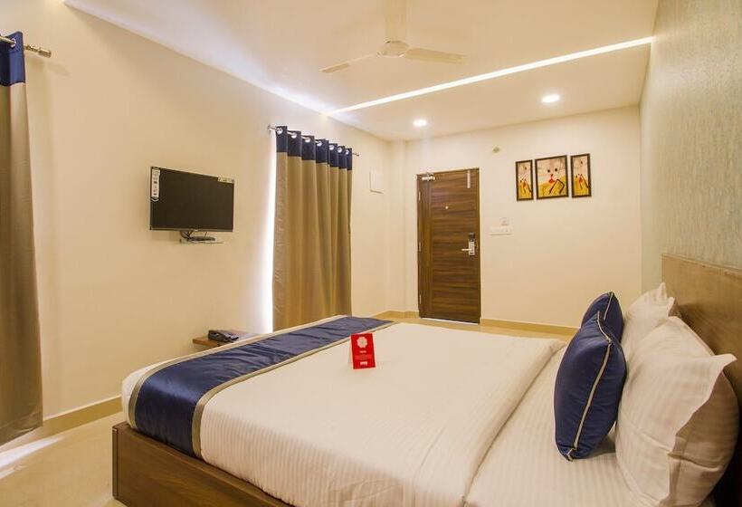 Отель Super Collection O Ssr Royal Suites