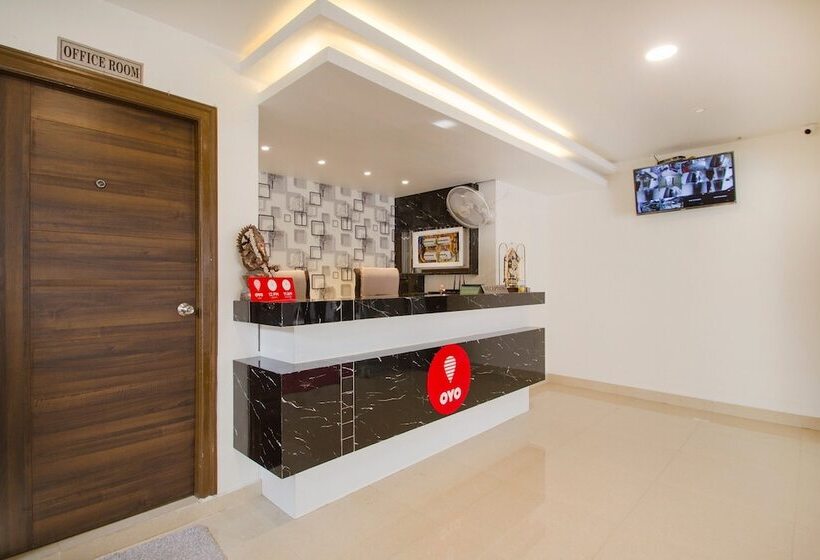 Отель Super Collection O Ssr Royal Suites