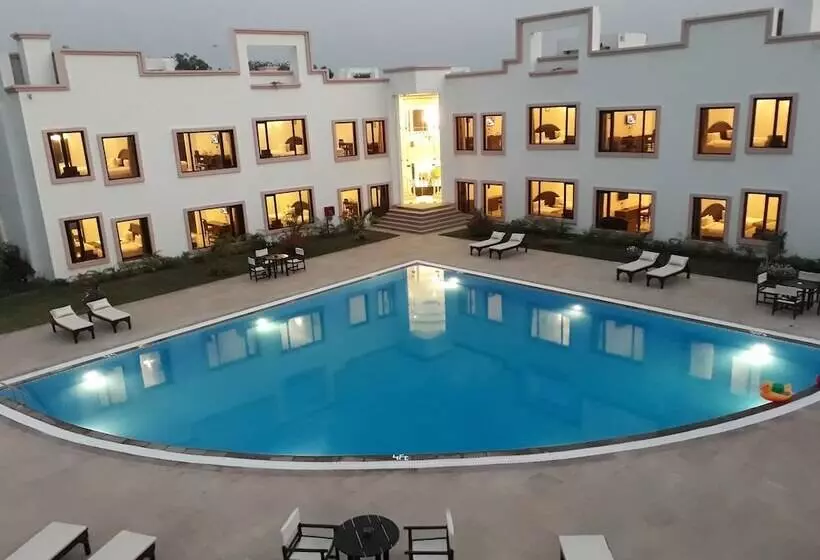 هتل Golden Tulip Khajuraho