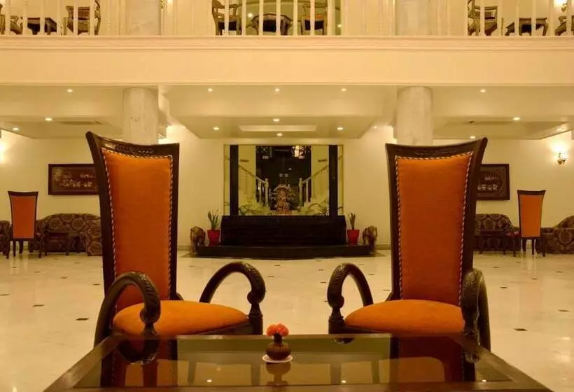 هتل Golden Tulip Khajuraho