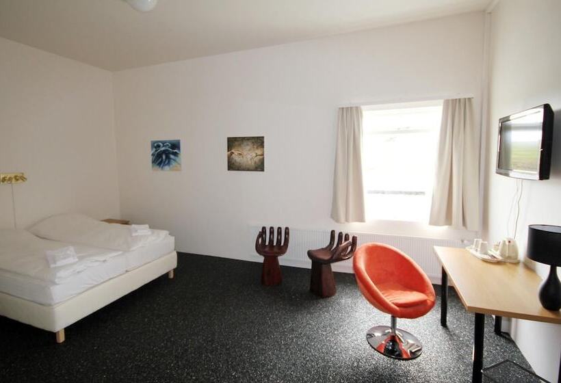هتل Hofn Inn Guesthouse