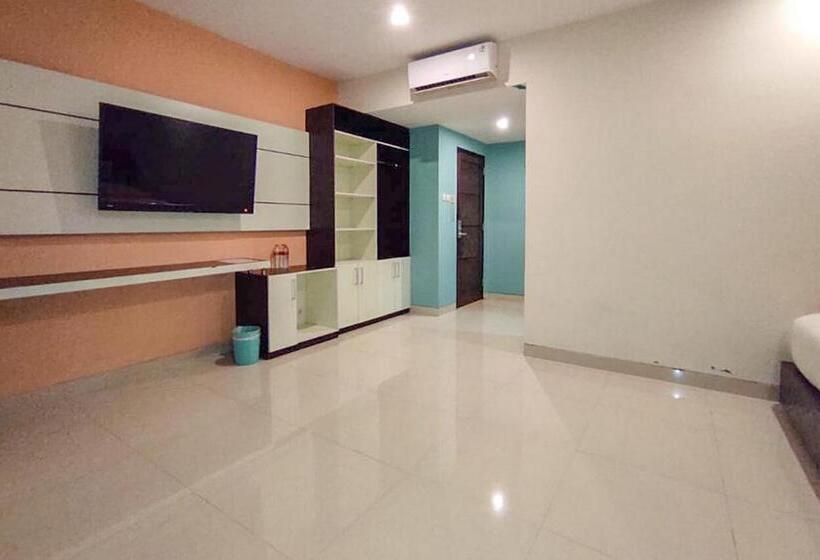 Sans Hotel Nagari Malioboro