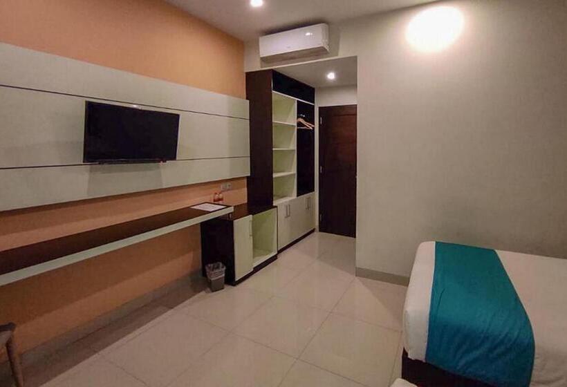 Sans Hotel Nagari Malioboro