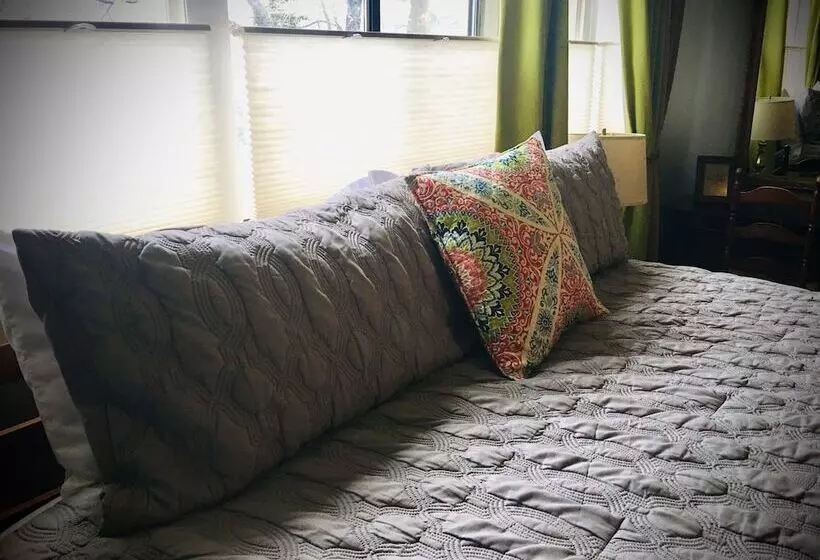 Hotelli Oak Hill Bed & Breakfast