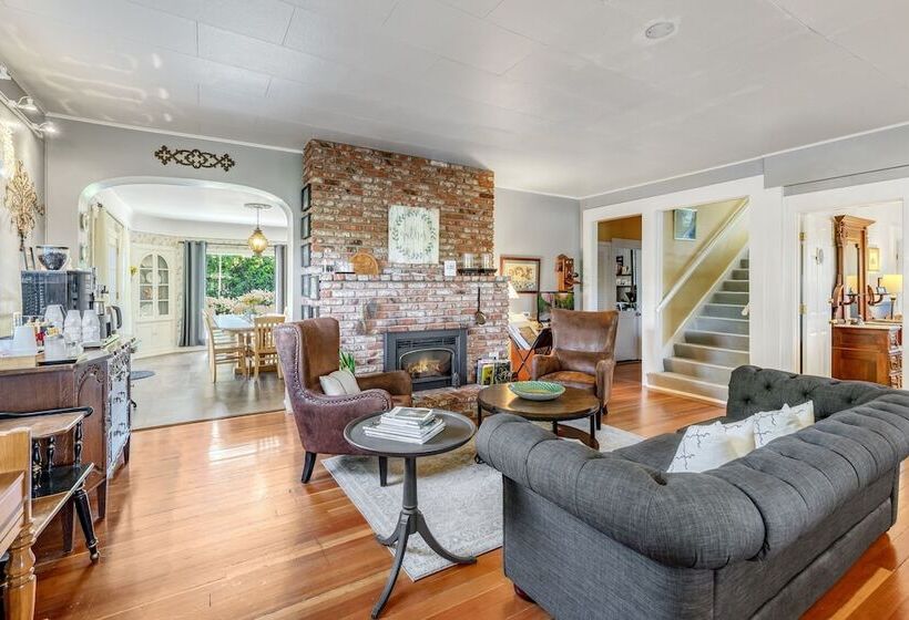 Отель Oak Hill Bed & Breakfast