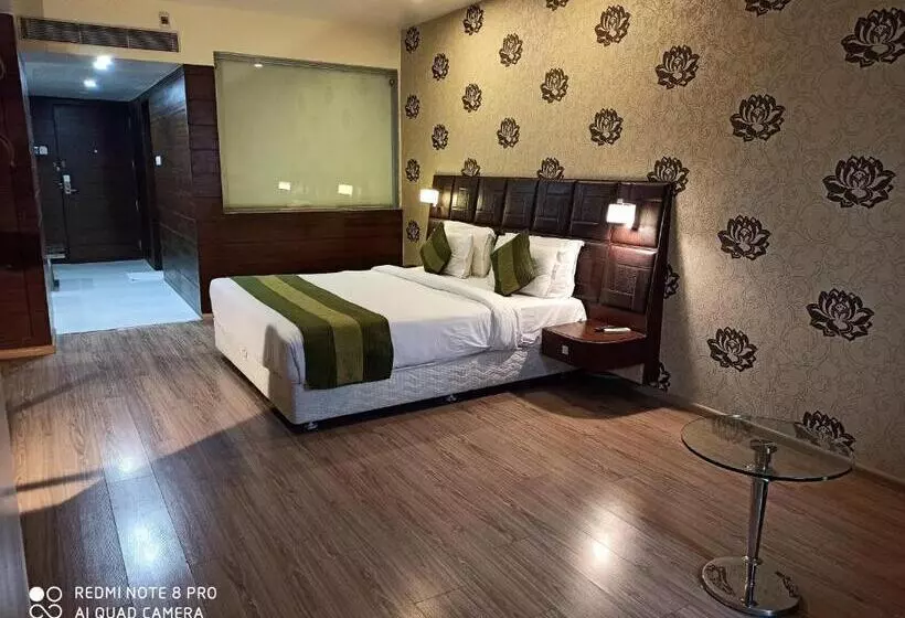 ホテル Patliputra Exotica