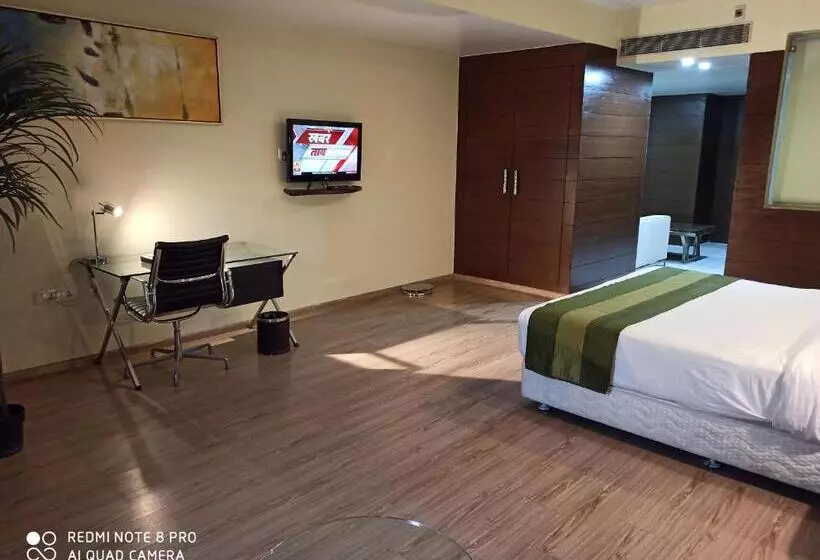 ホテル Patliputra Exotica