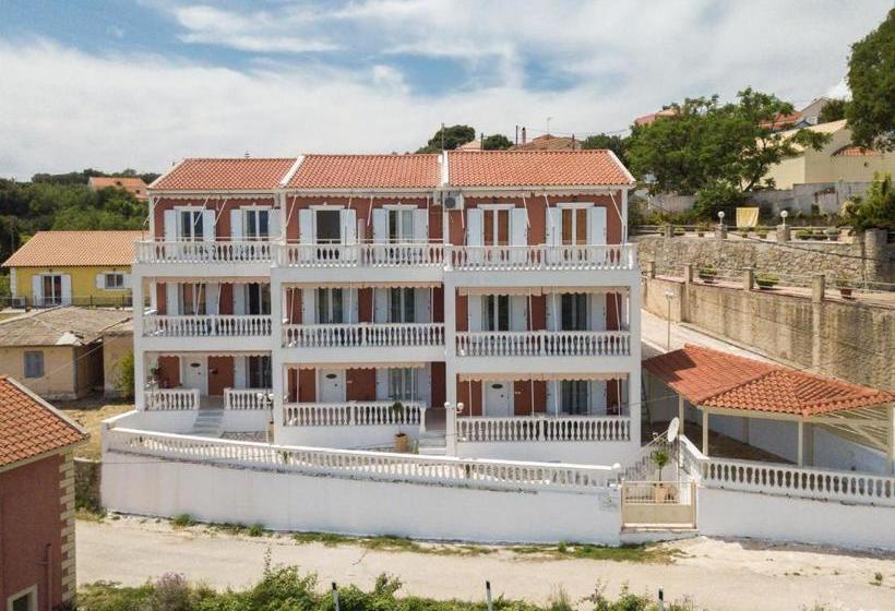 ホテル Pernari Apartments