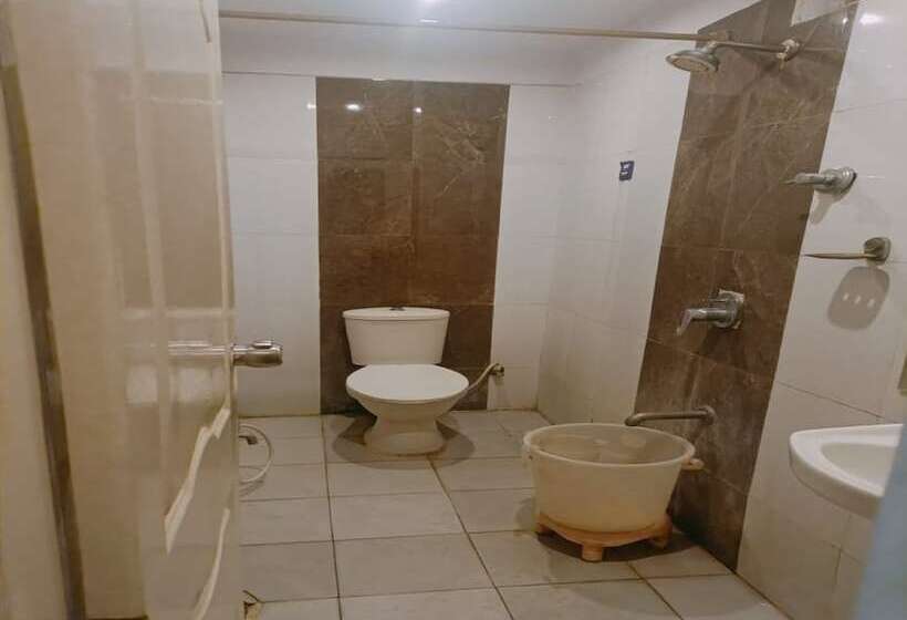 Hotel Prakaash Palace