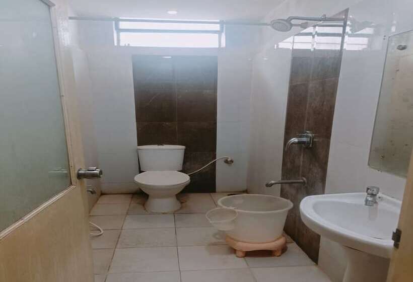 Hotel Prakaash Palace