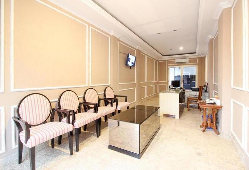 فندق Reddoorz Near Stadion Manahan Solo