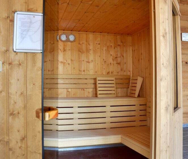 Отель Residence  Les Grandes Alpes