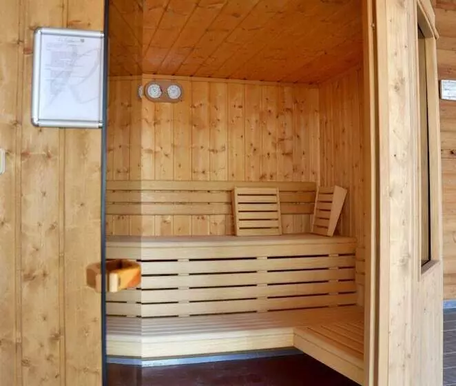 ホテル Residence  Les Grandes Alpes