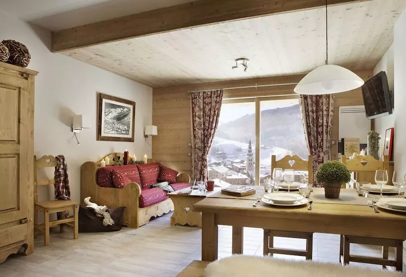 ホテル Residence  Les Grandes Alpes