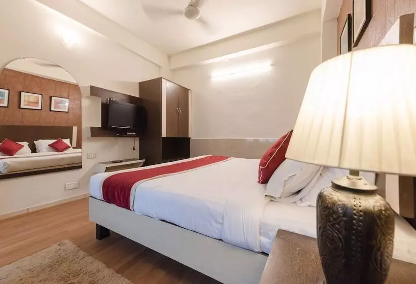 Hotel Roopa