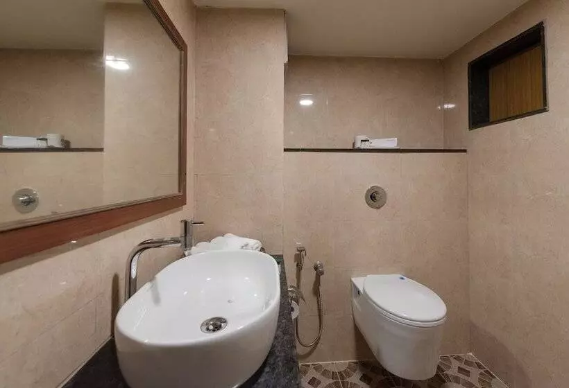 Hotel Roopa