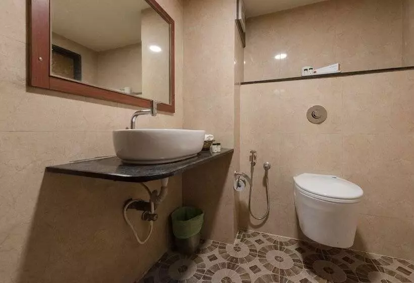 Hotel Roopa