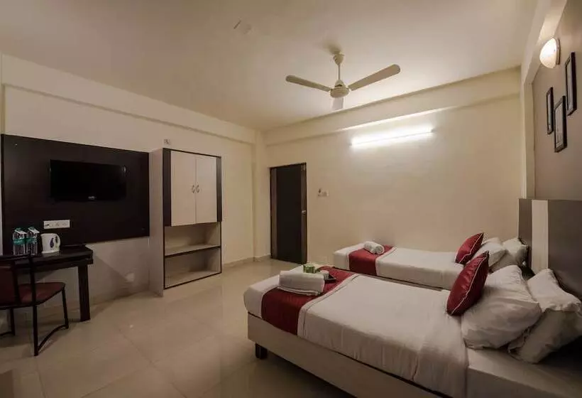Hotel Roopa