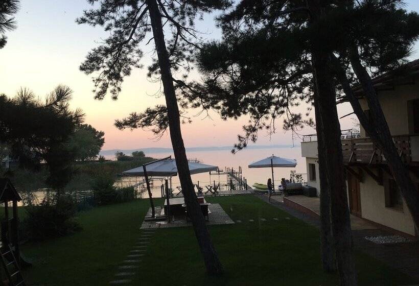 בית מלון כפרי Royal Mediterran