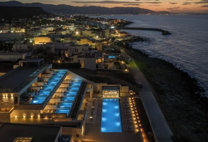 ホテル Castello Boutique Suites By The Sea   Adults Only