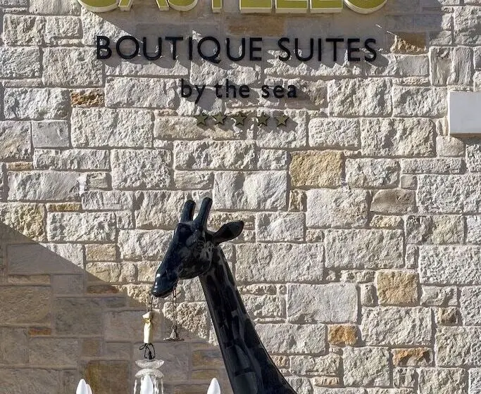 ホテル Castello Boutique Suites By The Sea   Adults Only