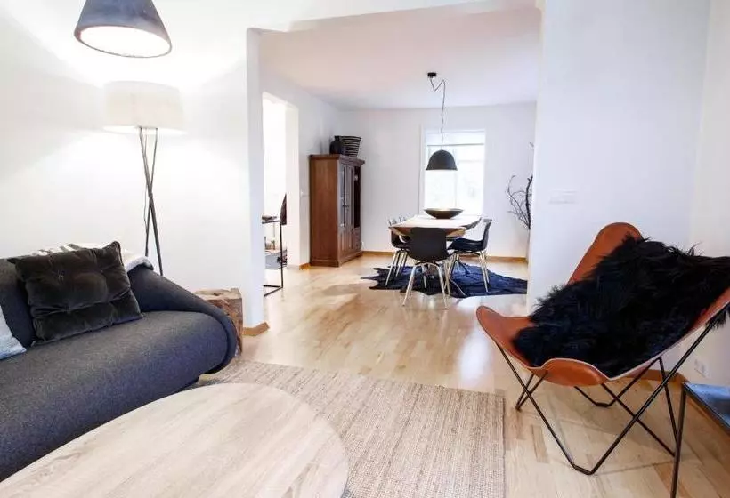 هتل Akureyri Central Luxury House