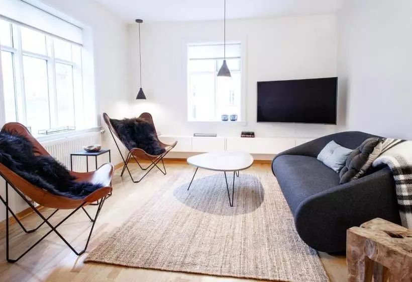 هتل Akureyri Central Luxury House